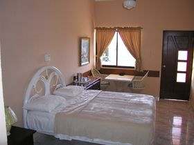 Hotel Garant International Room